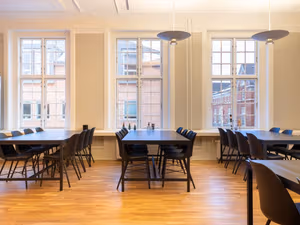25 Person Private Office