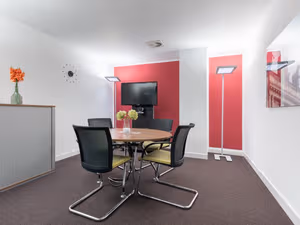 4 Person Private Office