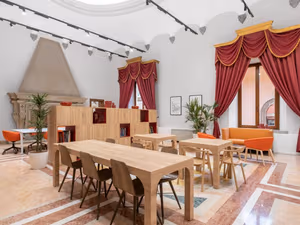 15 Person Private Office