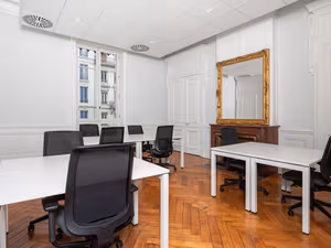 20 Person Private Office
