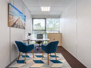 1 Person Private Office