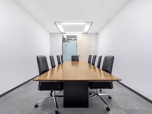 4 Person Private Office