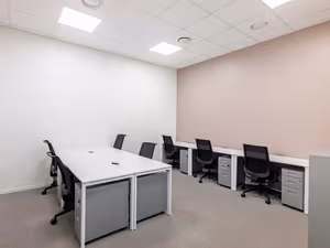 5 Person Private Office