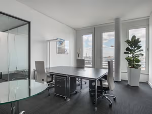 1 Person Virtual Office