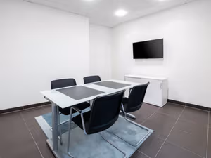 25 Person Private Office