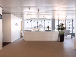1 Person Coworking Desk