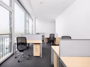 5 Person Private Office