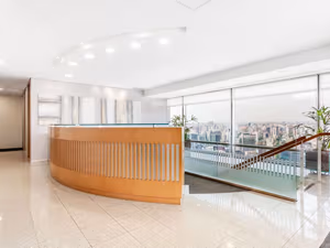 30 Person Private Office
