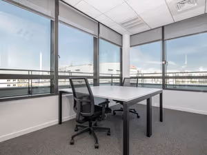 20 Person Private Office
