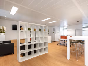 30 Person Private Office