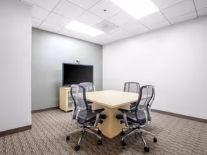 10 Person Private Office