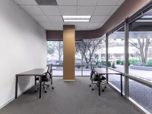 4 Person Private Office