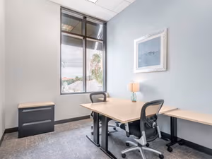 4 Person Private Office