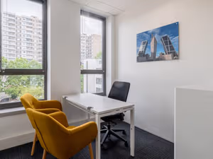 5 Person Private Office