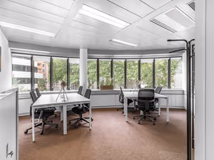 3 Person Private Office