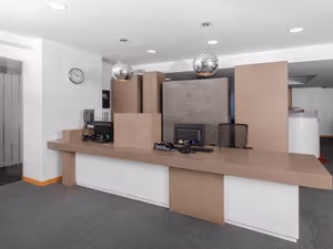 3 Person Private Office