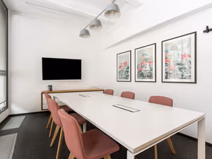 40 Person Private Office