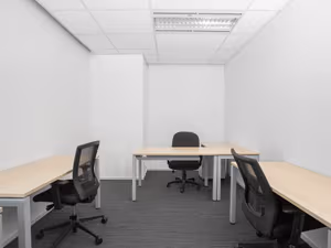 5 Person Private Office