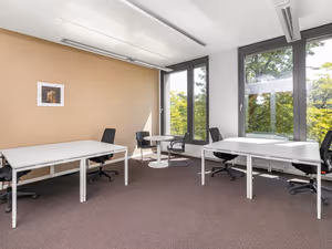 4 Person Private Office