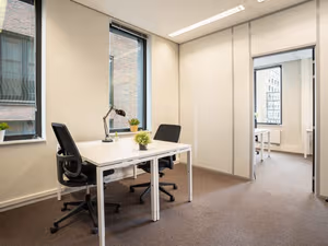 7 Person Private Office