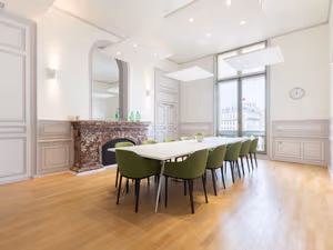 15 Person Private Office