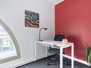 7 Person Private Office