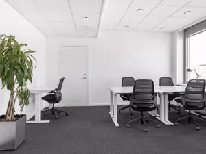 4 Person Private Office