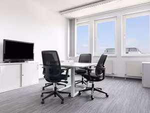 50 Person Private Office