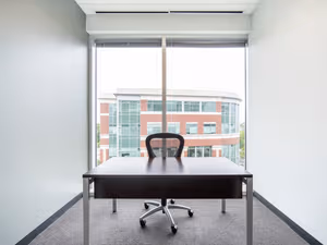 5 Person Private Office