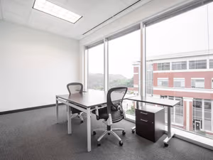 50 Person Private Office