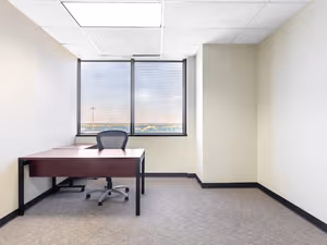 4 Person Private Office