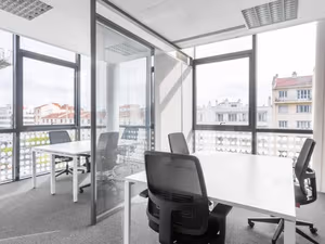 1 Person Private Office