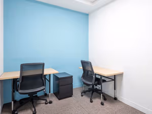 25 Person Private Office