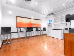 1 Person Private Office