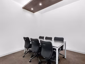 40 Person Private Office