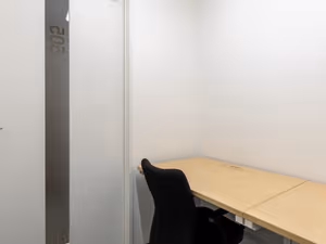 1 Person Virtual Office