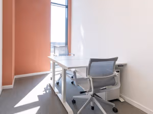 30 Person Private Office