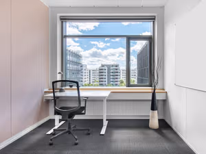 15 Person Private Office
