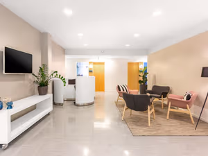 4 Person Private Office