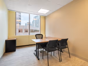 5 Person Private Office
