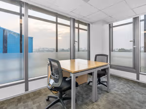 15 Person Private Office