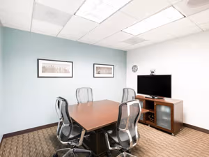 25 Person Private Office