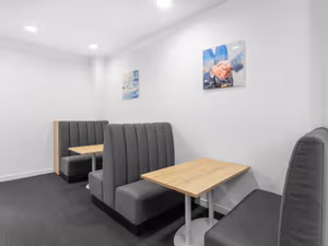 5 Person Private Office