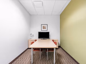 4 Person Private Office