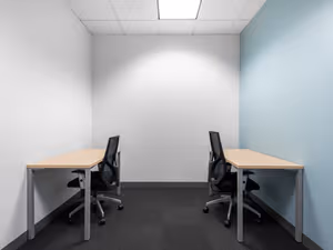 4 Person Private Office