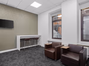 10 Person Private Office