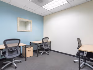 10 Person Private Office