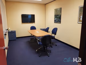 9 Person Private Office