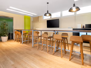 5 Person Private Office