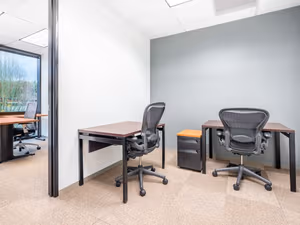 40 Person Private Office